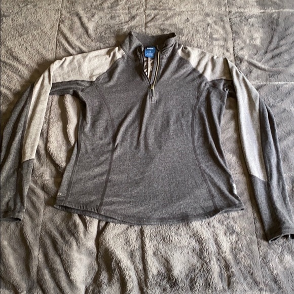 Reebok half zip active top - Picture 3 of 8